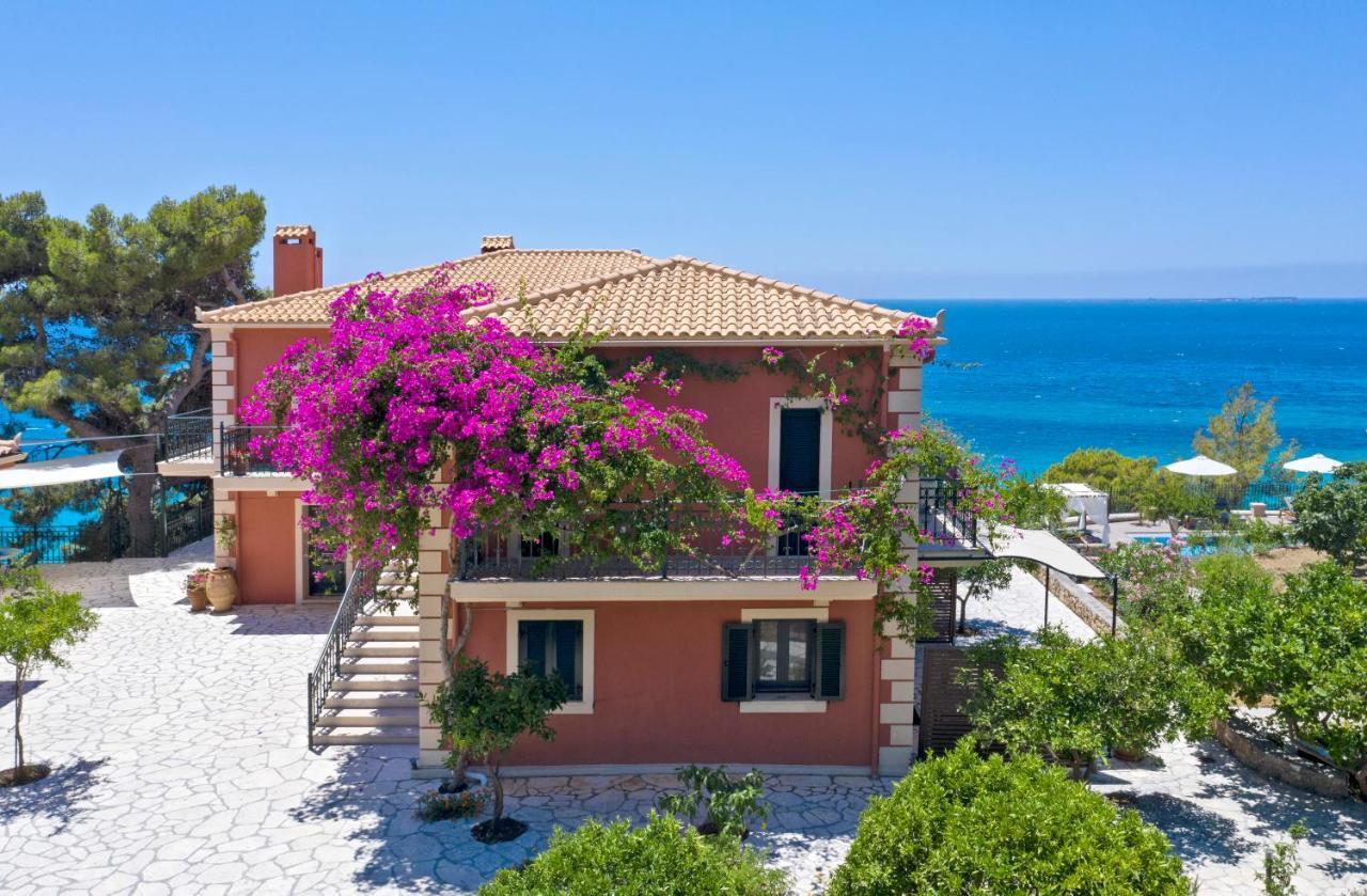 Avra Private Suites Lassi  Exterior foto