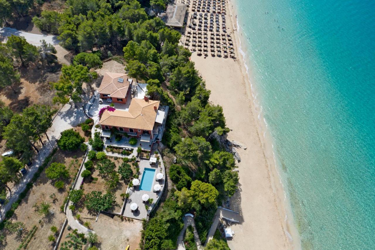 Avra Private Suites Lassi  Exterior foto