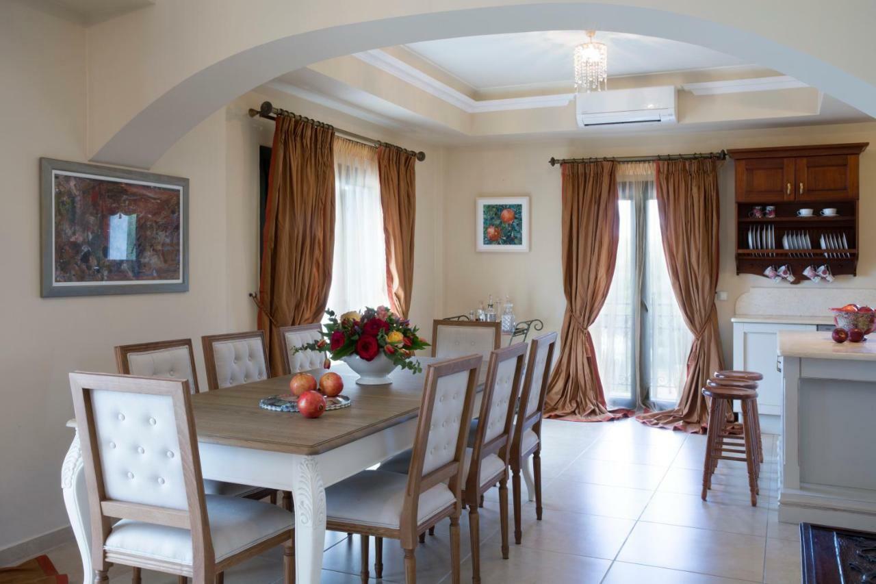 Avra Private Suites Lassi  Exterior foto