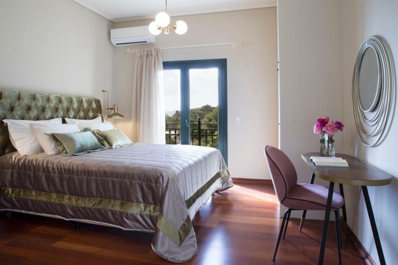 Avra Private Suites Lassi  Exterior foto
